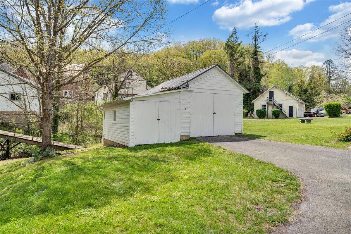 616 Midland Trl, Covington, Virginia image 48