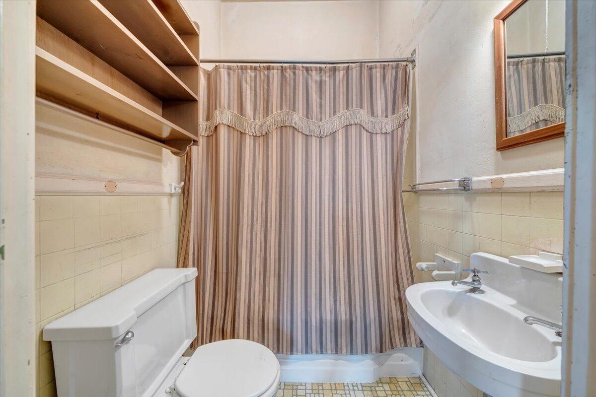 616 Midland Trl, Covington, Virginia image 24