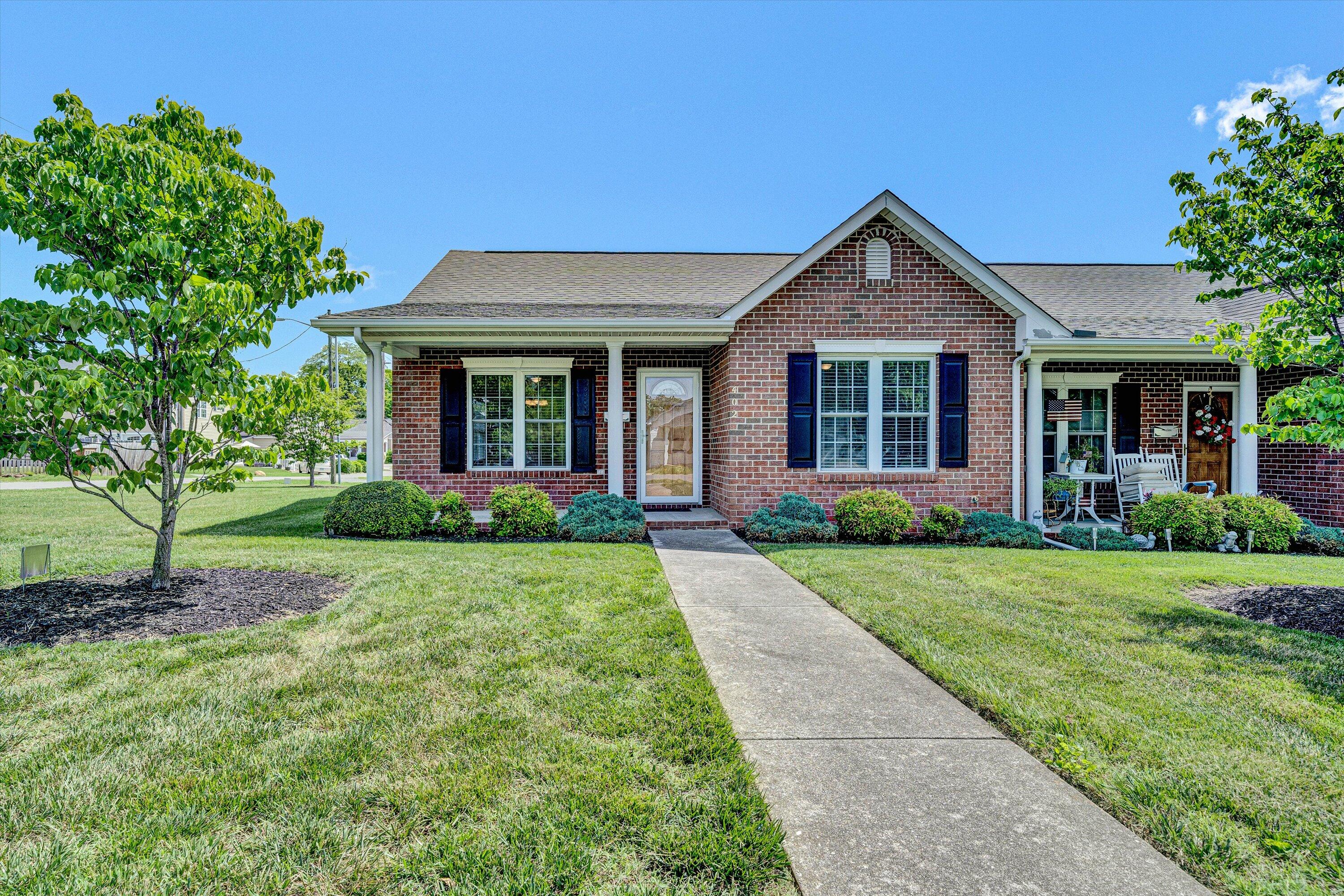 402 Chestnut St, Salem, Virginia image 1