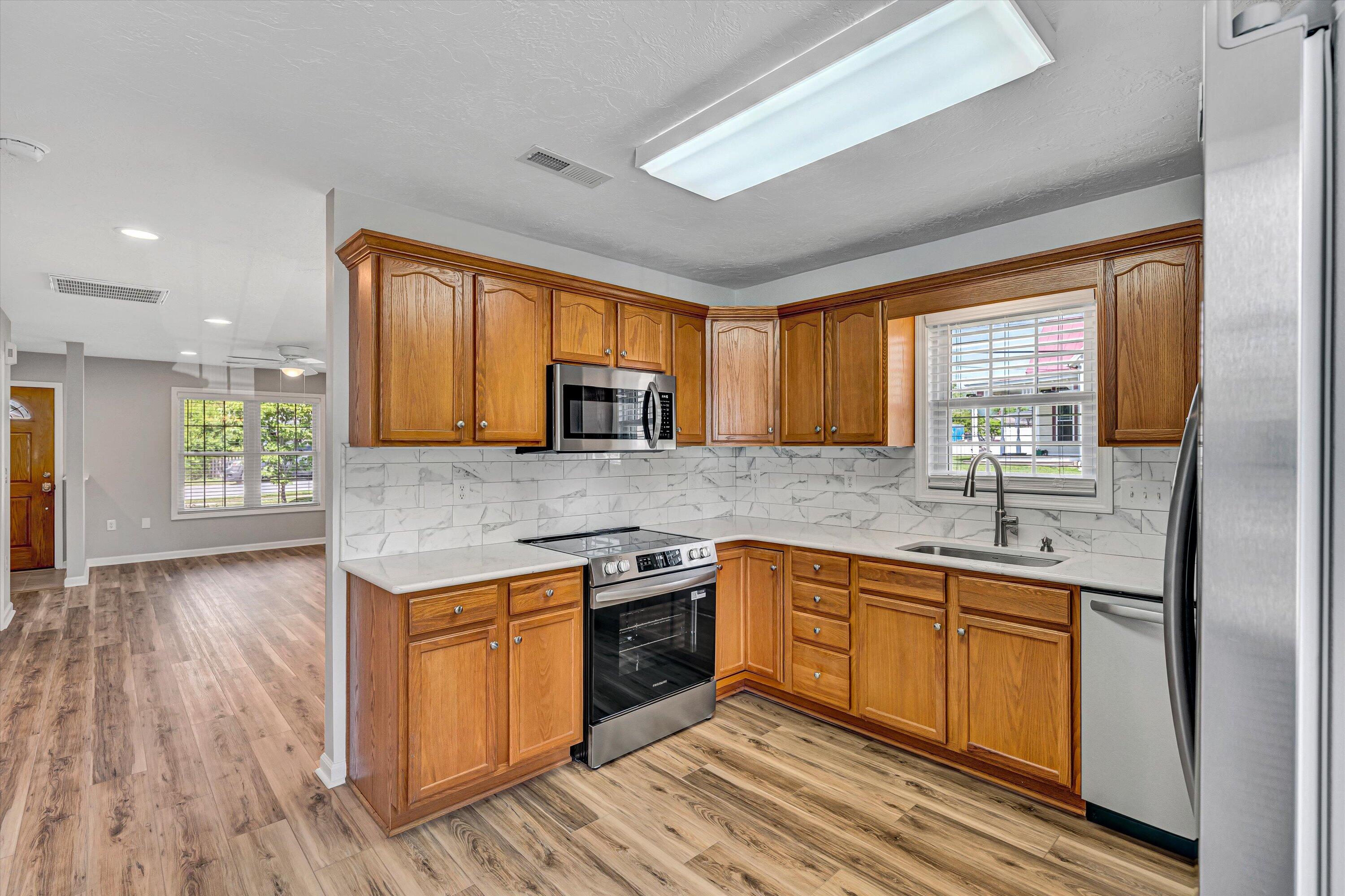 402 Chestnut St, Salem, Virginia image 7