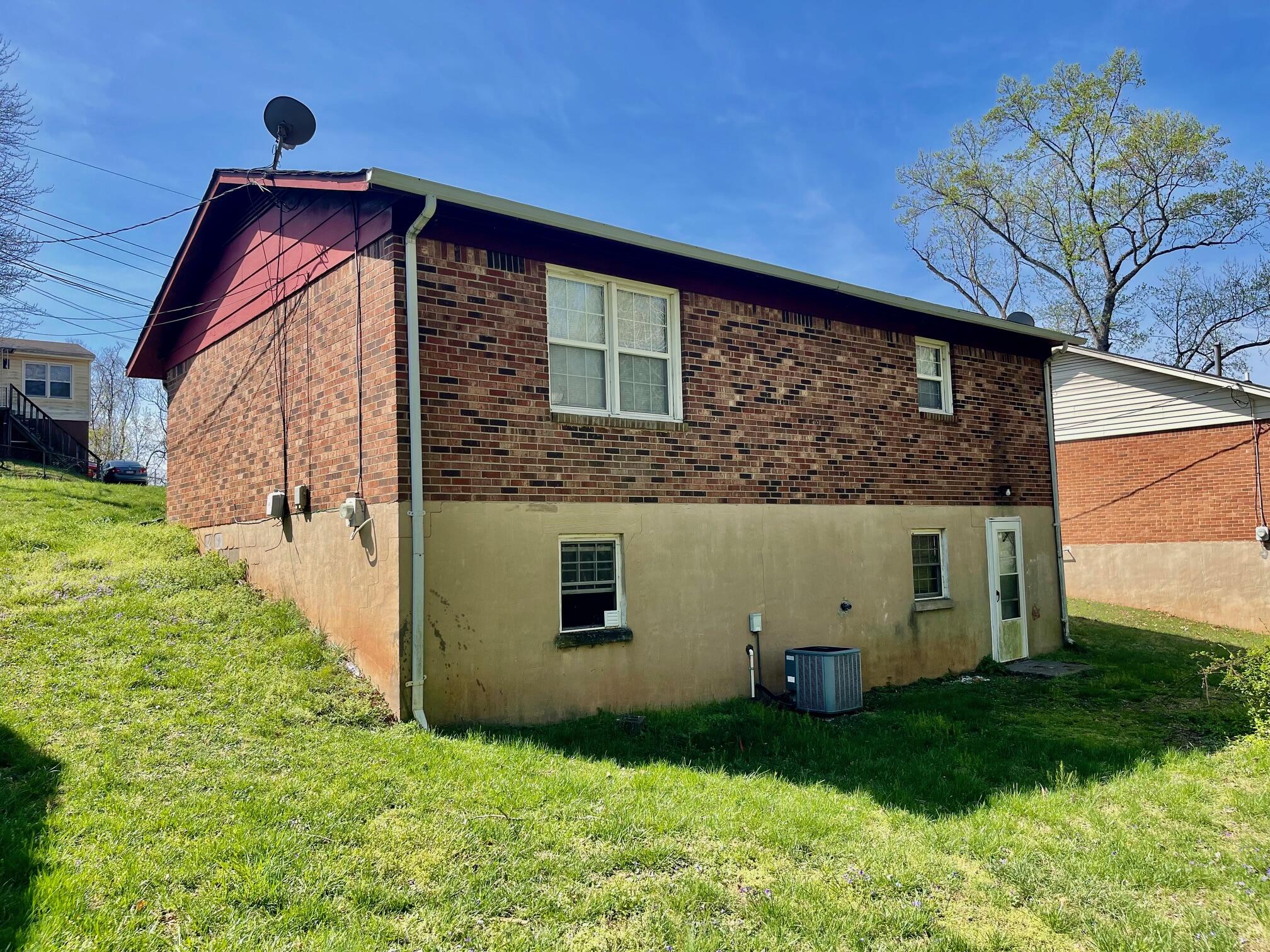 810 Olympia St, Martinsville, Virginia image 12