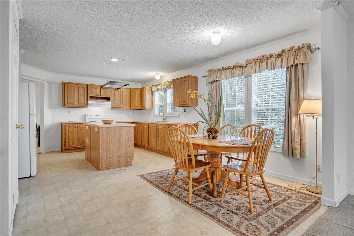 200 Surber Dr, Moneta, Virginia image 25