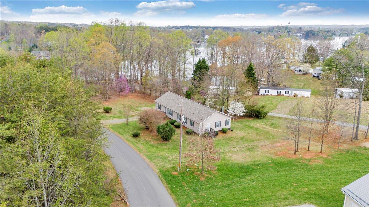 200 Surber Dr, Moneta, Virginia image 37