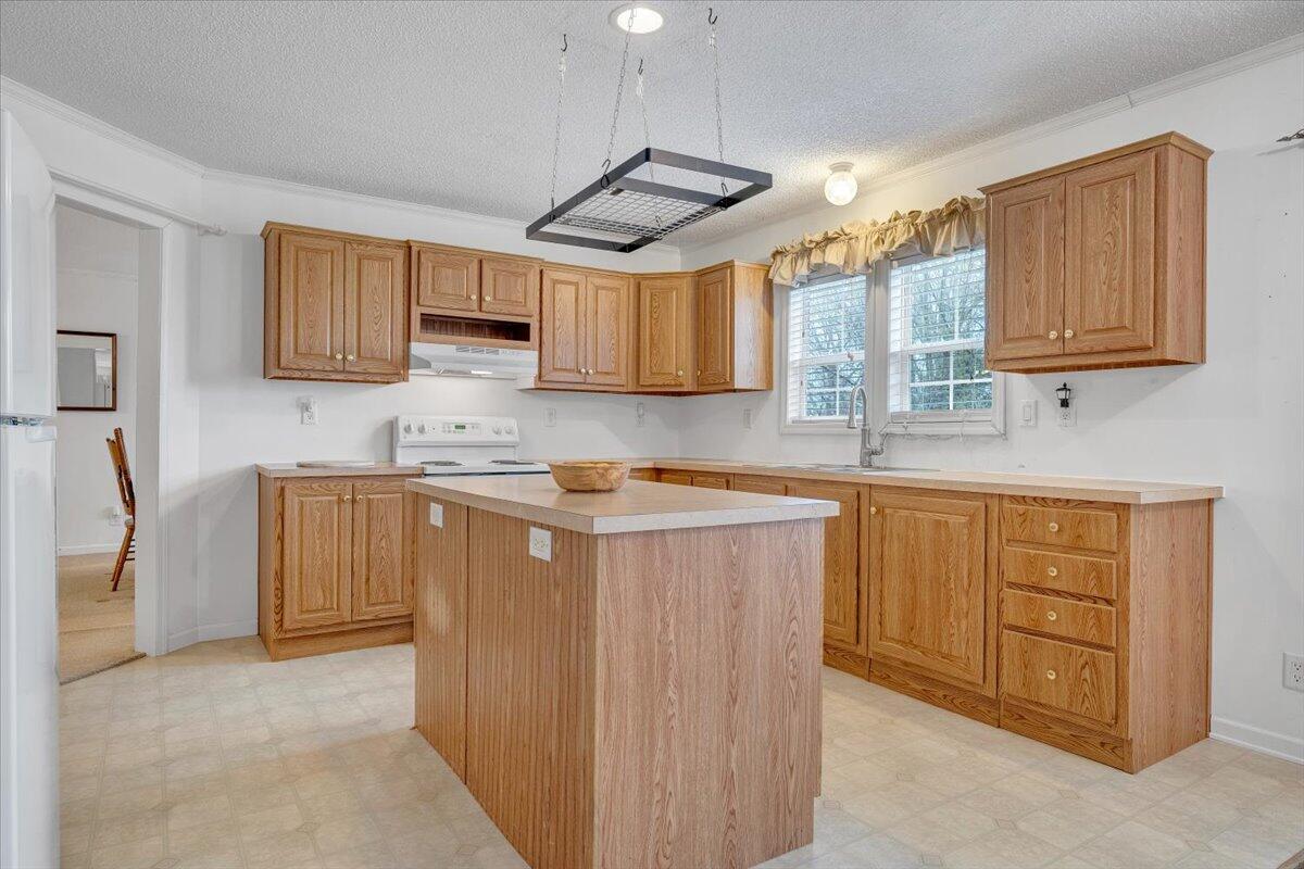 200 Surber Dr, Moneta, Virginia image 22