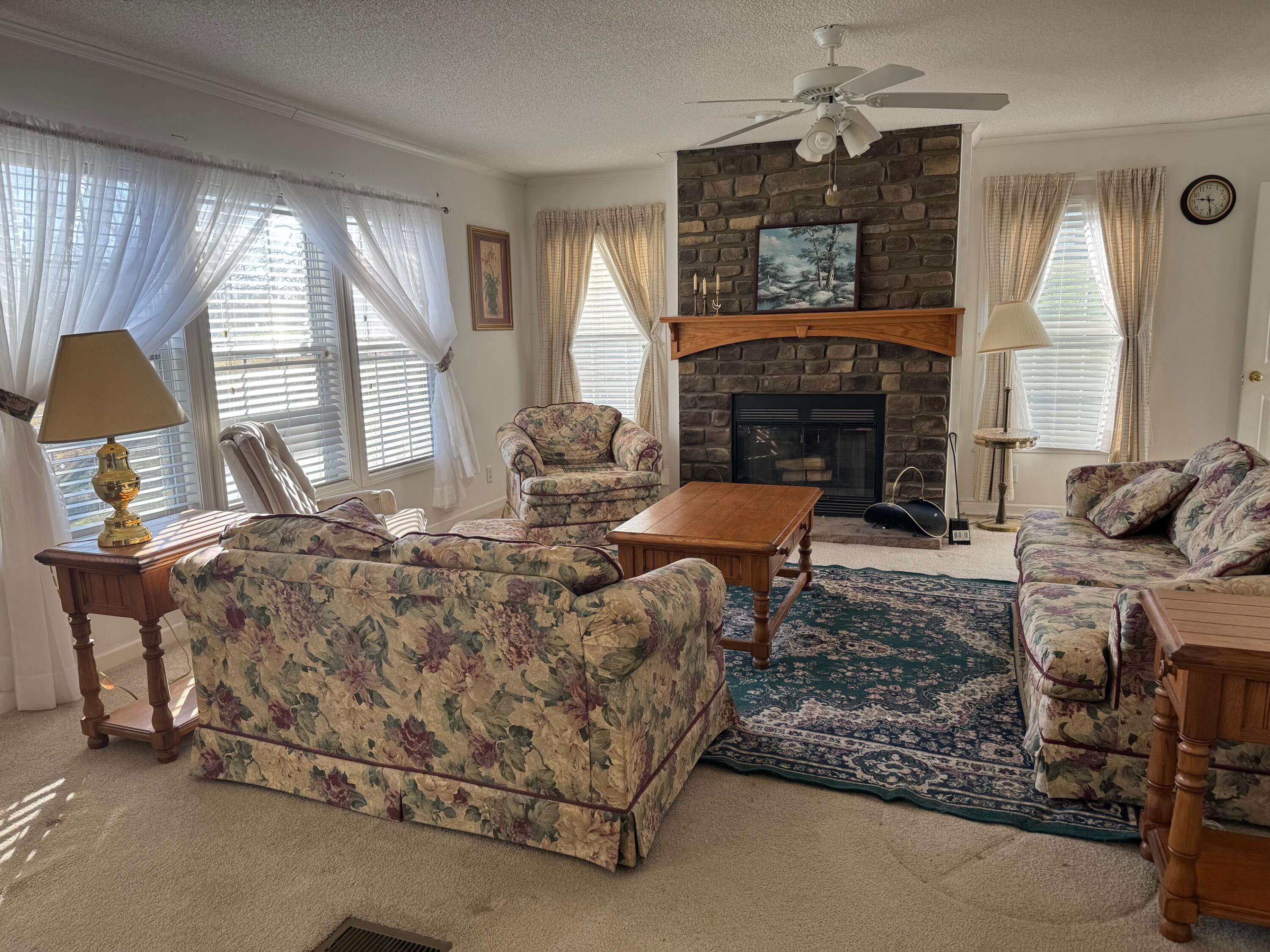 200 Surber Dr, Moneta, Virginia image 29
