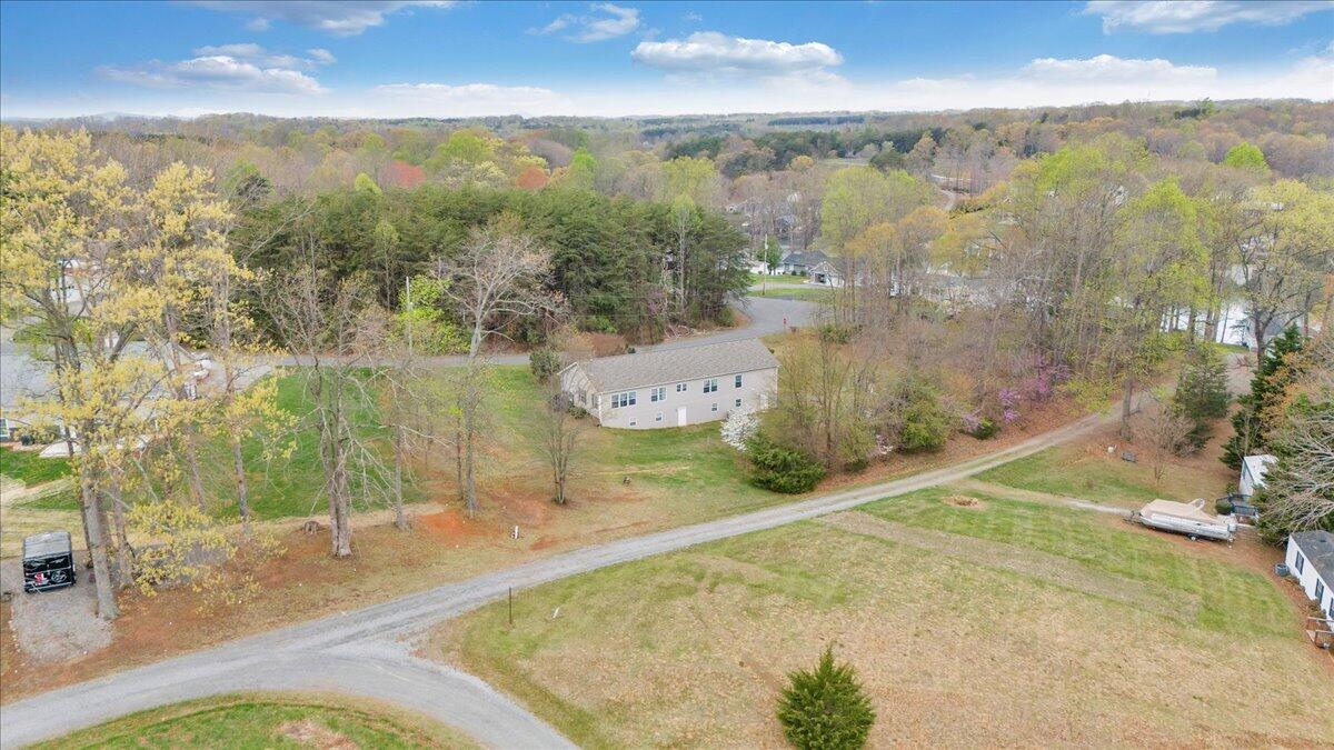 200 Surber Dr, Moneta, Virginia image 36