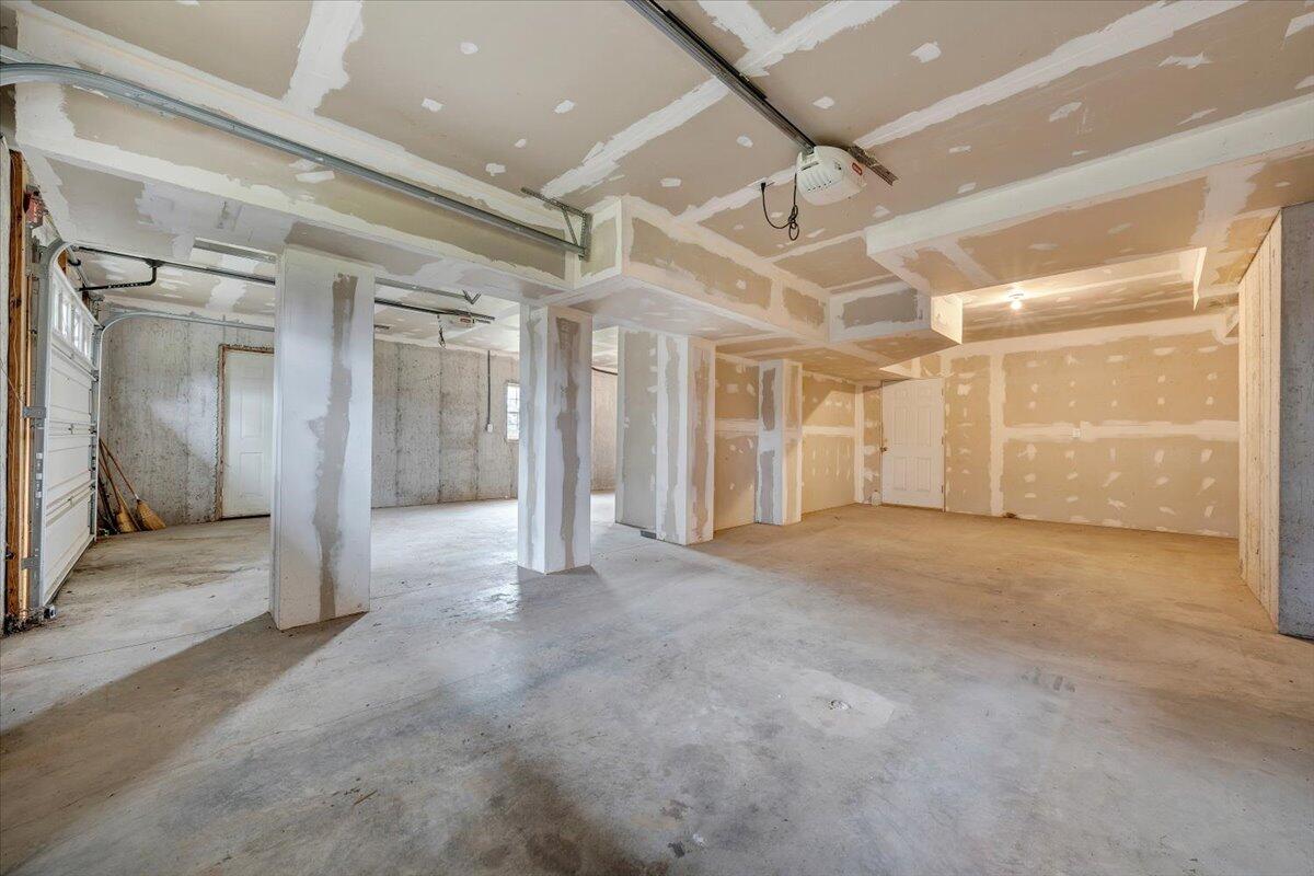 200 Surber Dr, Moneta, Virginia image 32