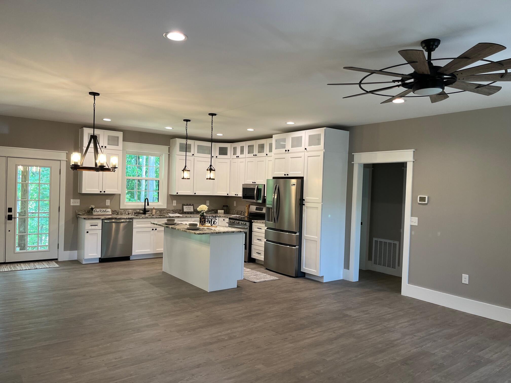103 Camelot Dr, Moneta, Virginia image 3