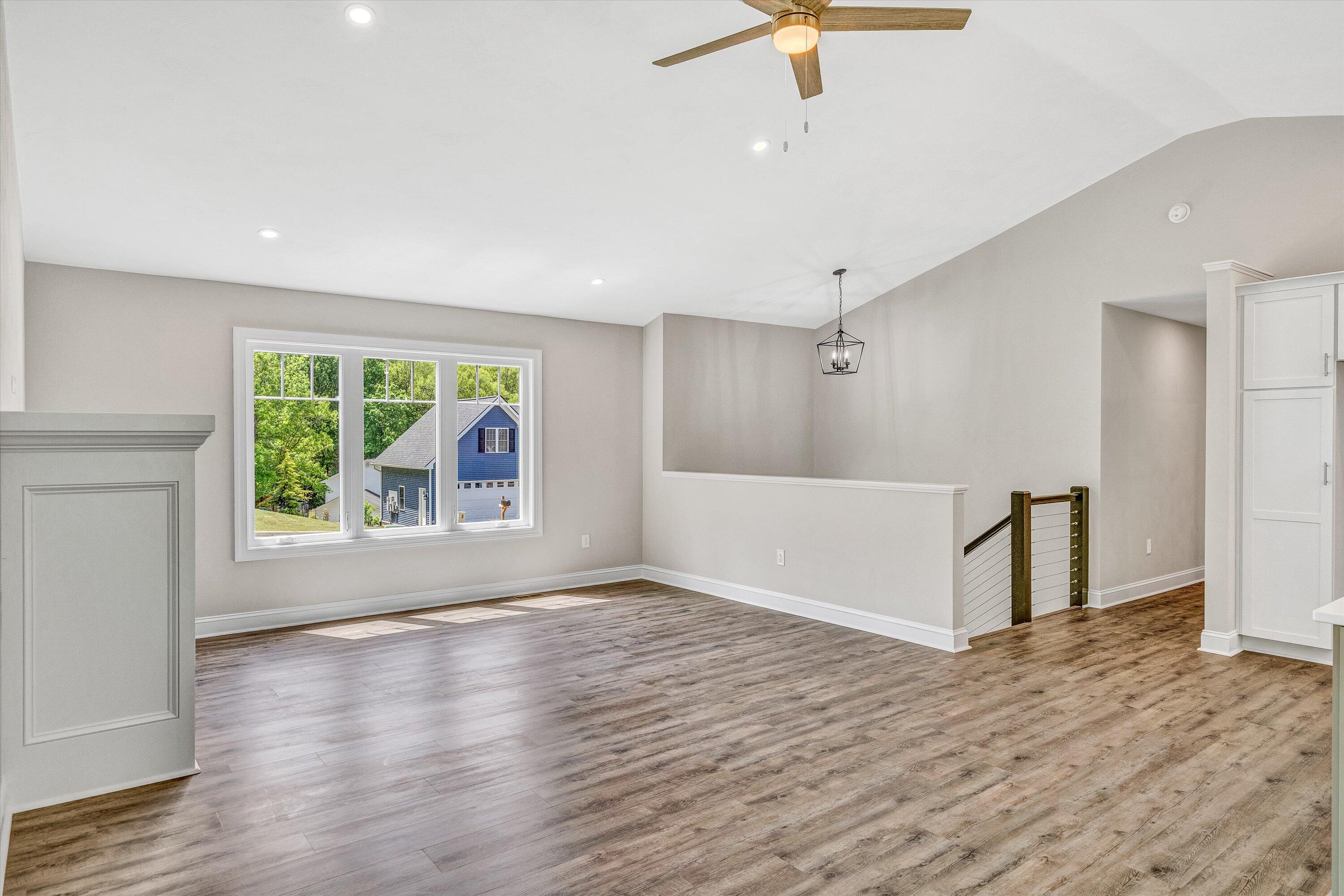 1825 Parker Ln, Vinton, Virginia image 6
