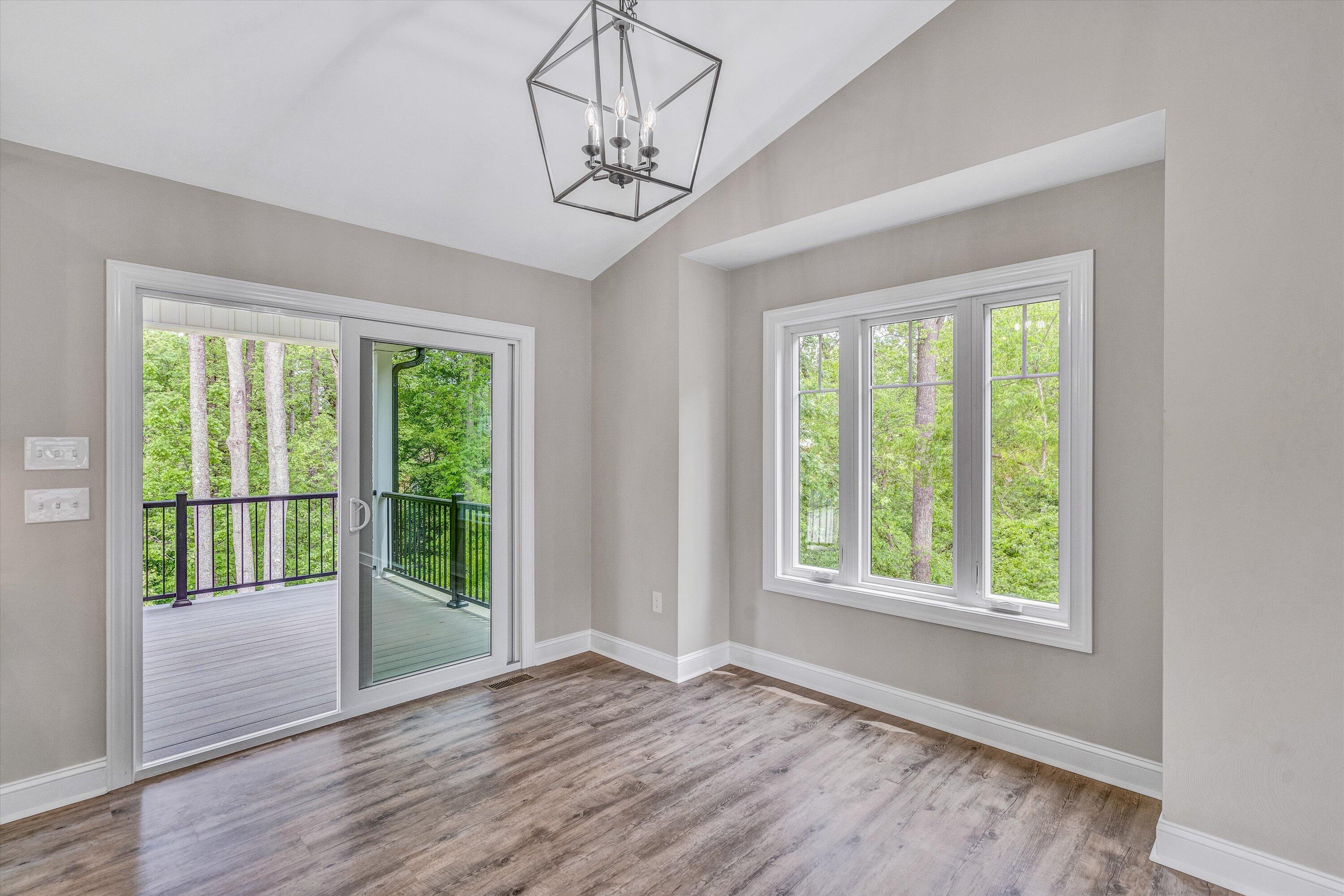1825 Parker Ln, Vinton, Virginia image 9