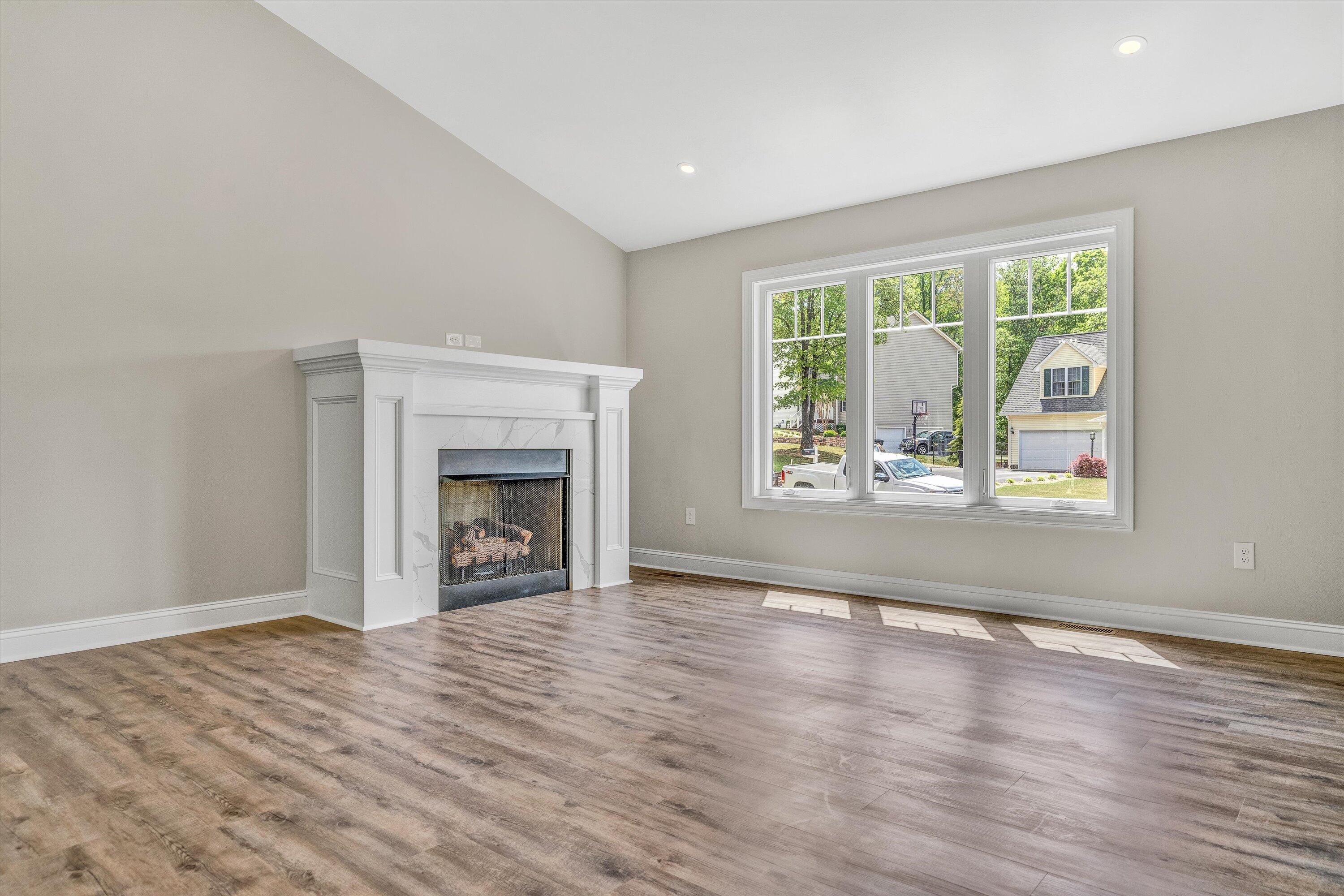 1825 Parker Ln, Vinton, Virginia image 5