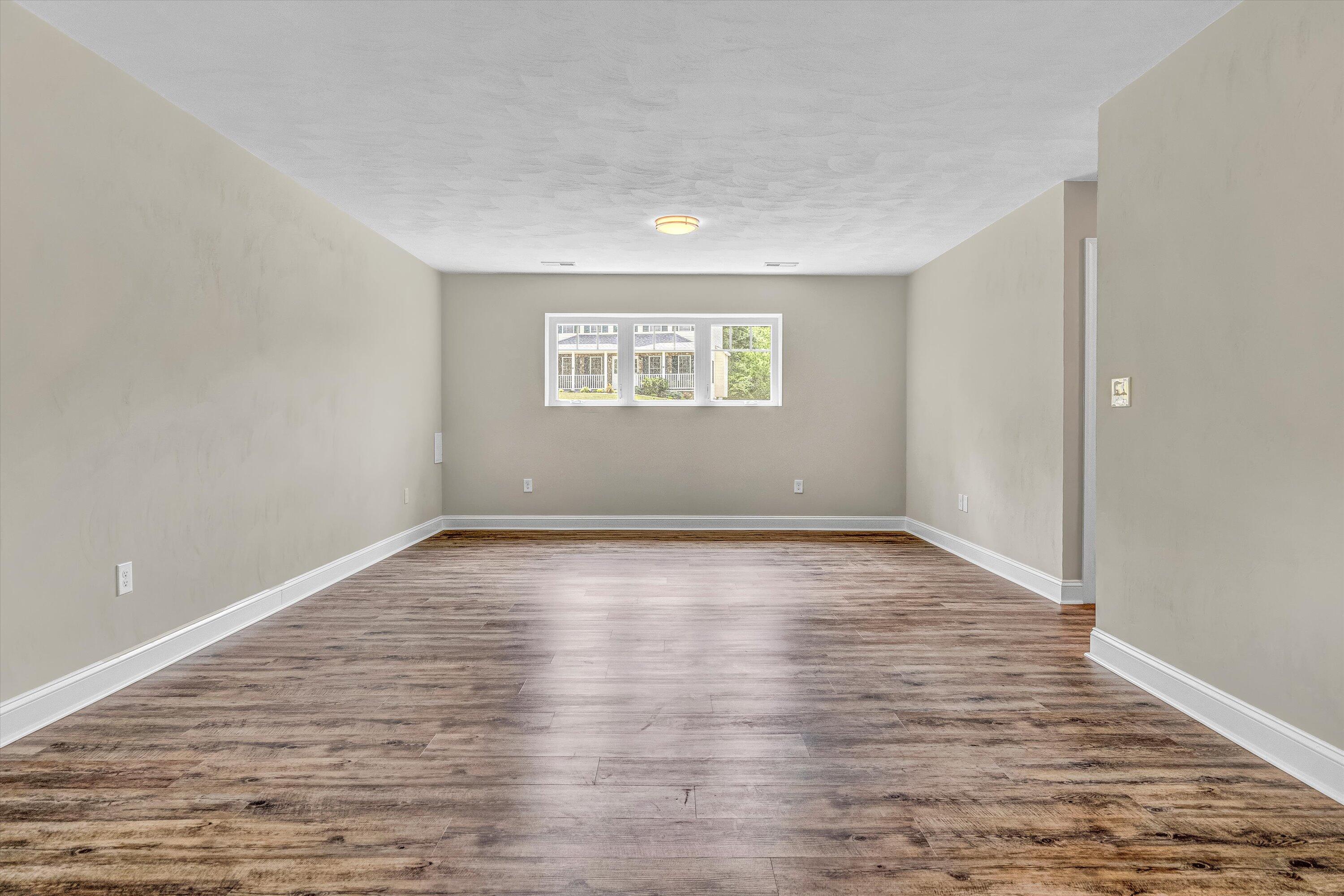 1825 Parker Ln, Vinton, Virginia image 23