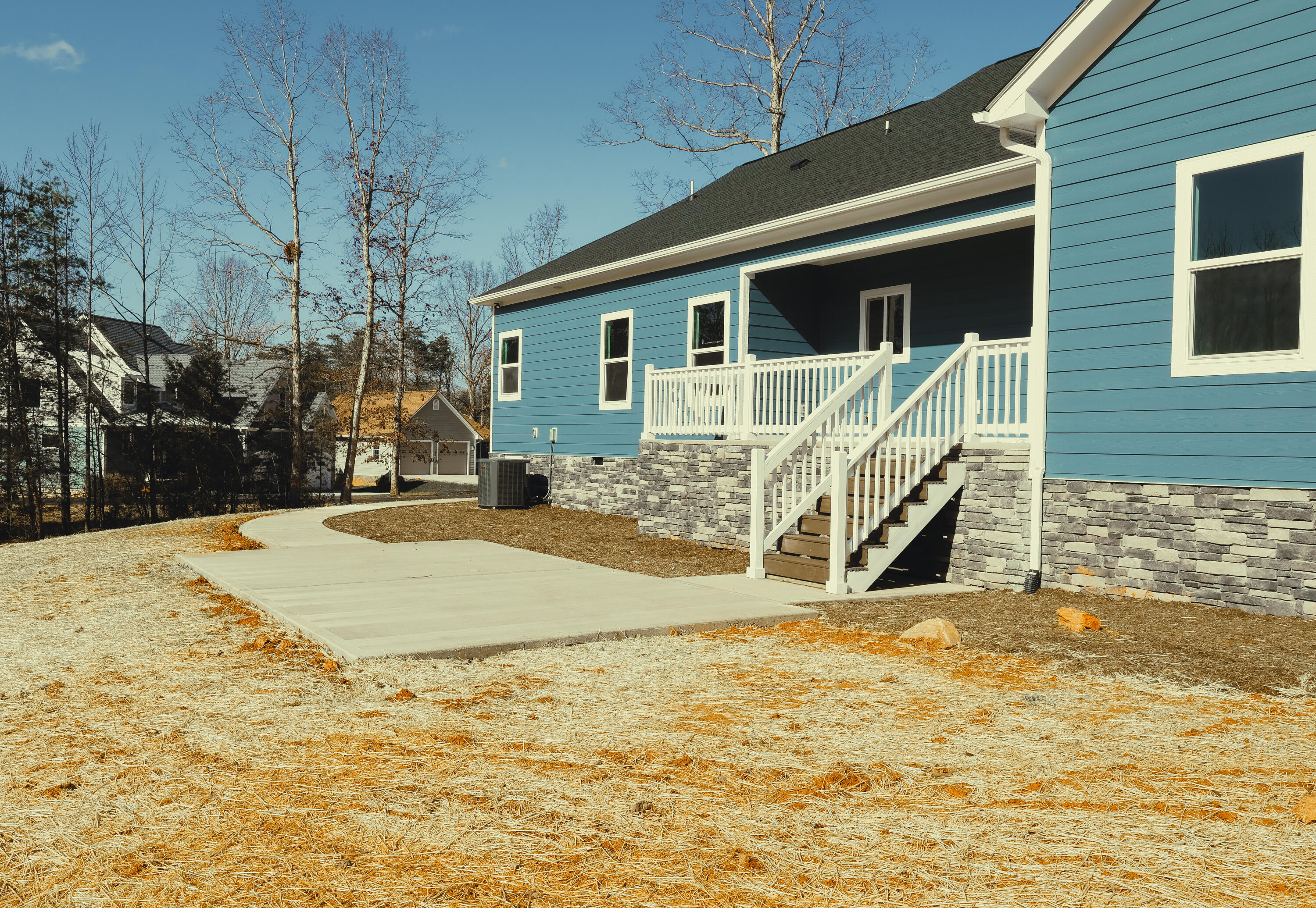 206 Spyglass Ln, Huddleston, Virginia image 6