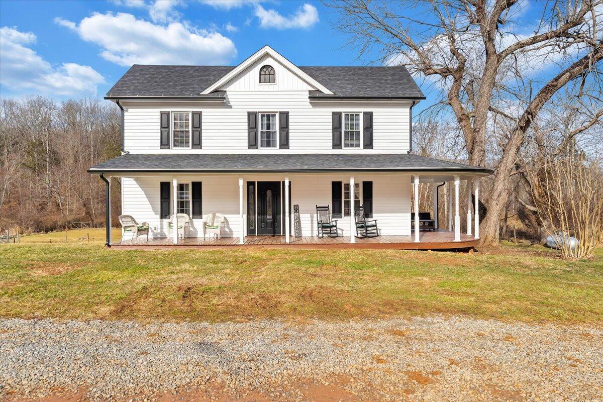 380 Trails End Dr, Hardy, Virginia image 1