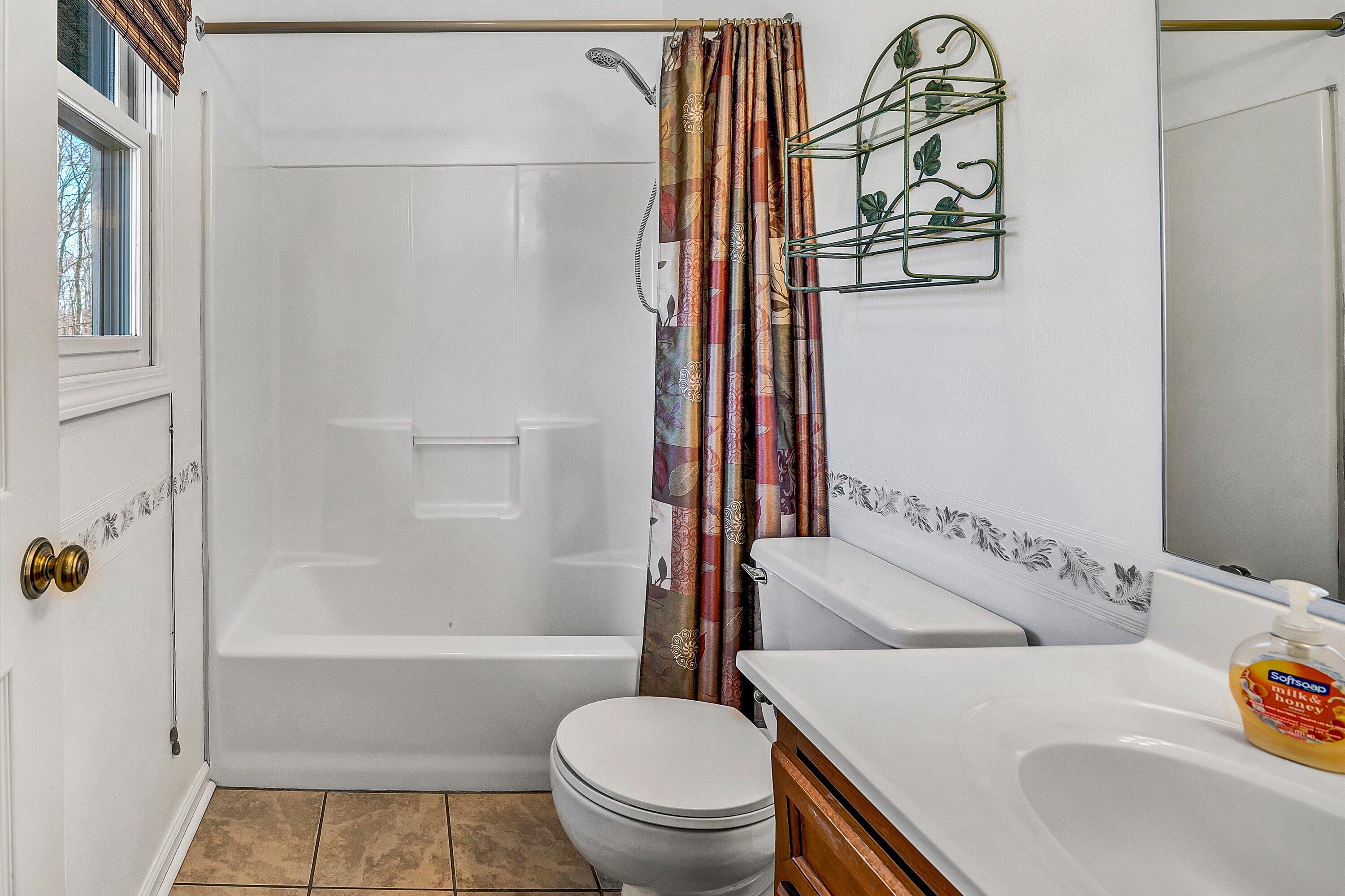 2474 Thomasson Mill Rd, Goodview, Virginia image 15