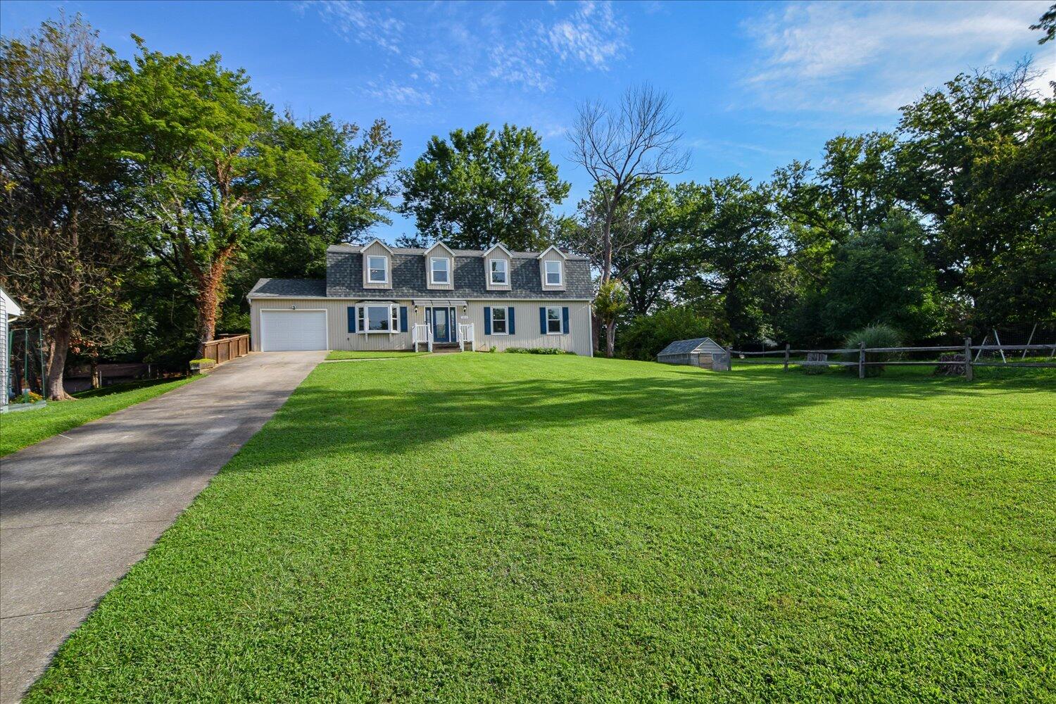 Salem, Virginia 24153, United States, 5 Bedrooms Bedrooms, ,3 BathroomsBathrooms,Residential,Active,194294