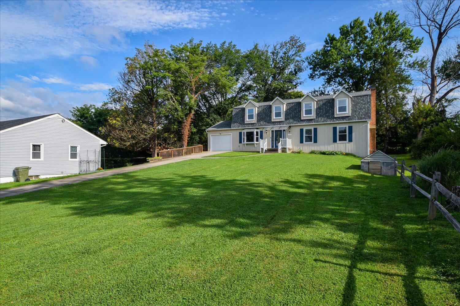 Salem, Virginia 24153, United States, 5 Bedrooms Bedrooms, ,3 BathroomsBathrooms,Residential,Active,194294