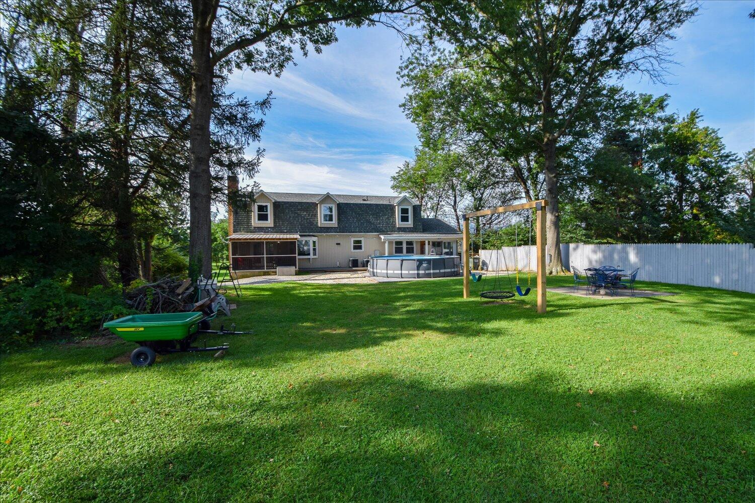 Salem, Virginia 24153, United States, 5 Bedrooms Bedrooms, ,3 BathroomsBathrooms,Residential,Active,194294