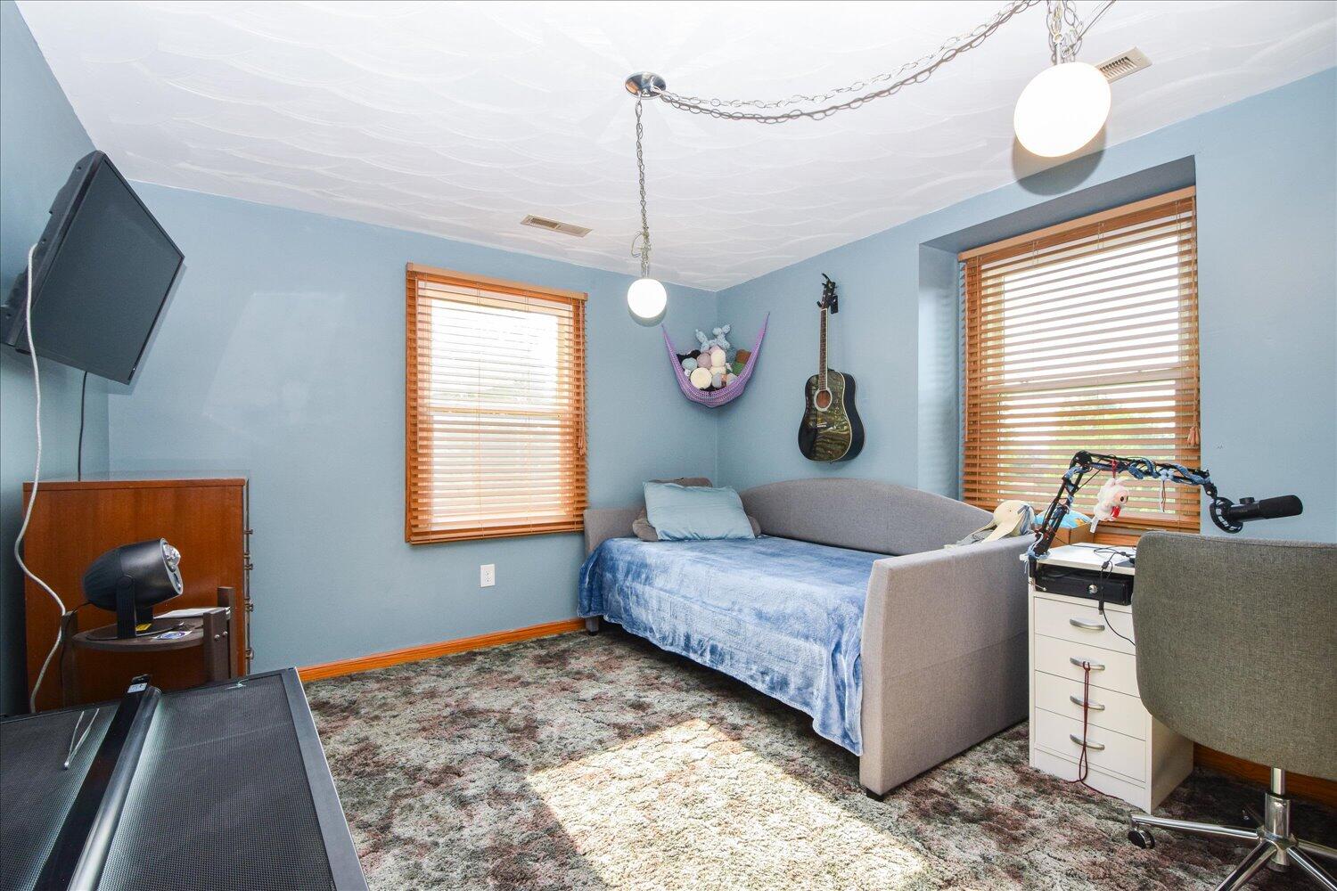 Salem, Virginia 24153, United States, 5 Bedrooms Bedrooms, ,3 BathroomsBathrooms,Residential,Active,194294