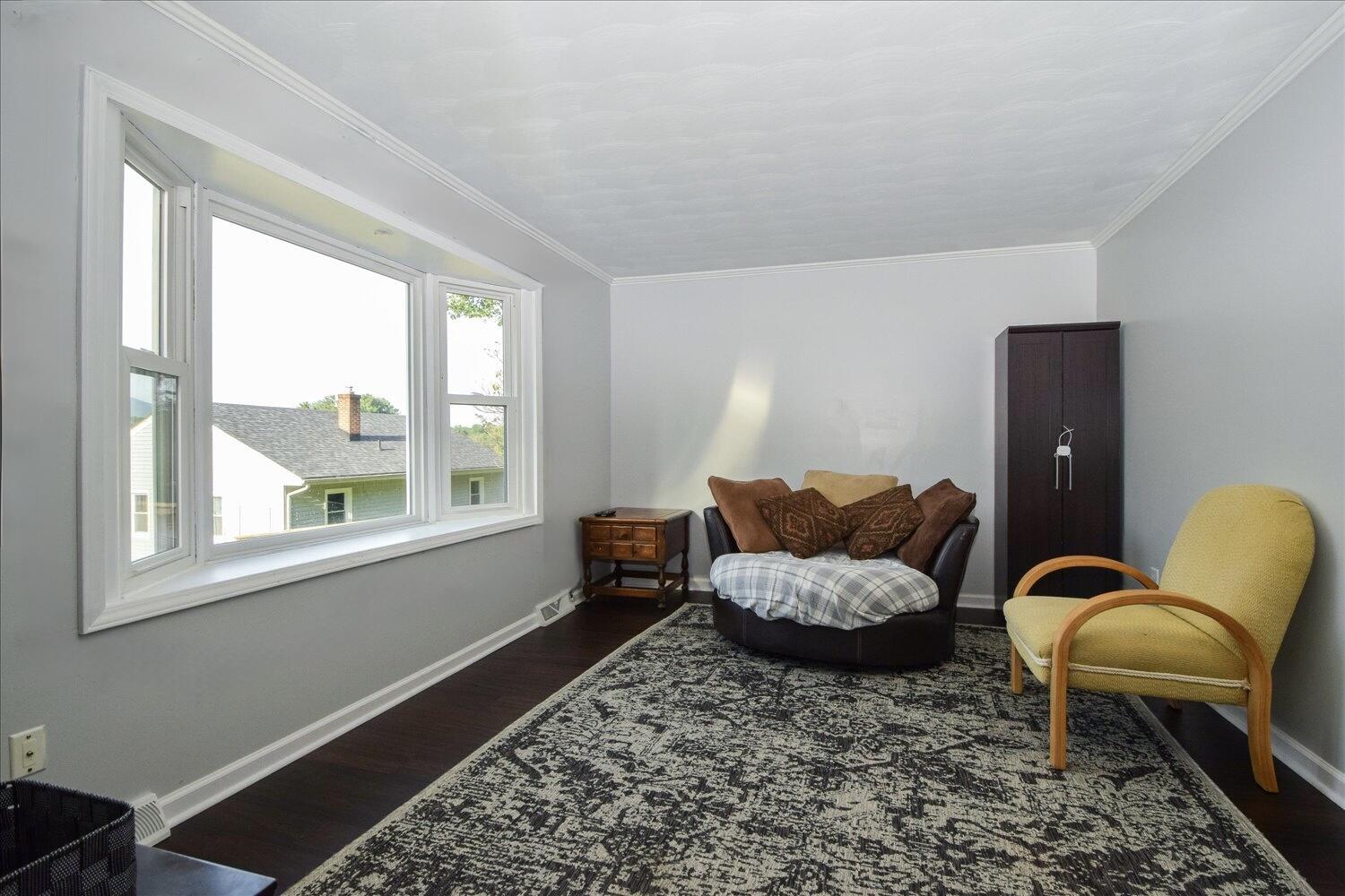 Salem, Virginia 24153, United States, 5 Bedrooms Bedrooms, ,3 BathroomsBathrooms,Residential,Active,194294