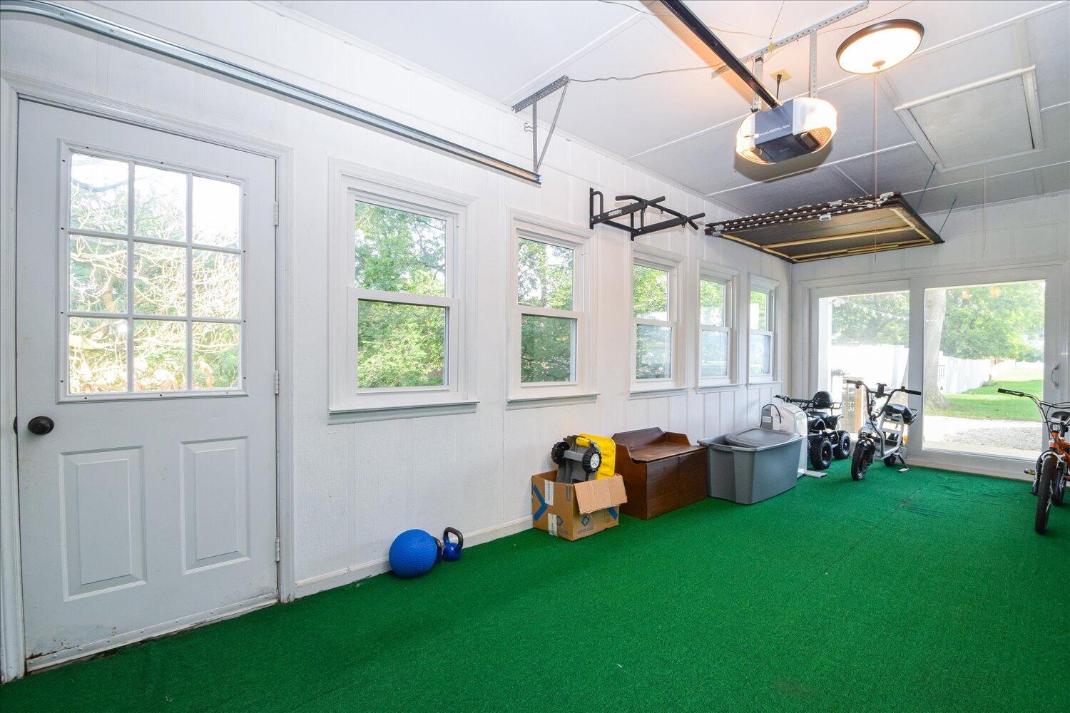 Salem, Virginia 24153, United States, 5 Bedrooms Bedrooms, ,3 BathroomsBathrooms,Residential,Active,194294