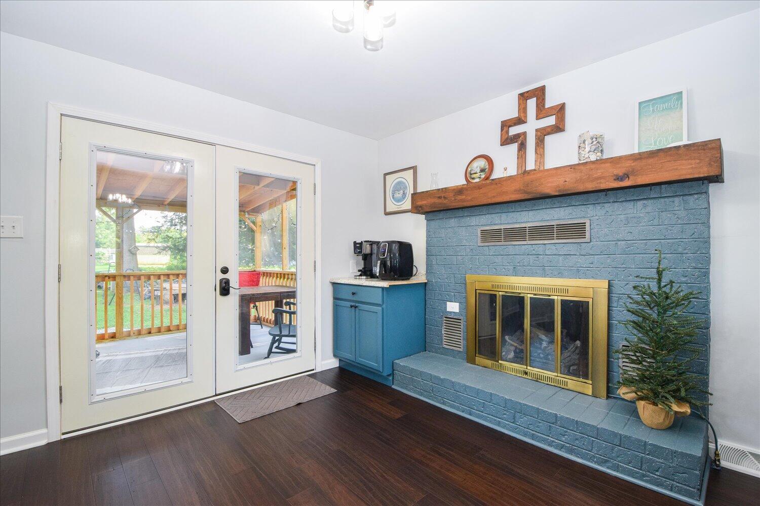 Salem, Virginia 24153, United States, 5 Bedrooms Bedrooms, ,3 BathroomsBathrooms,Residential,Active,194294