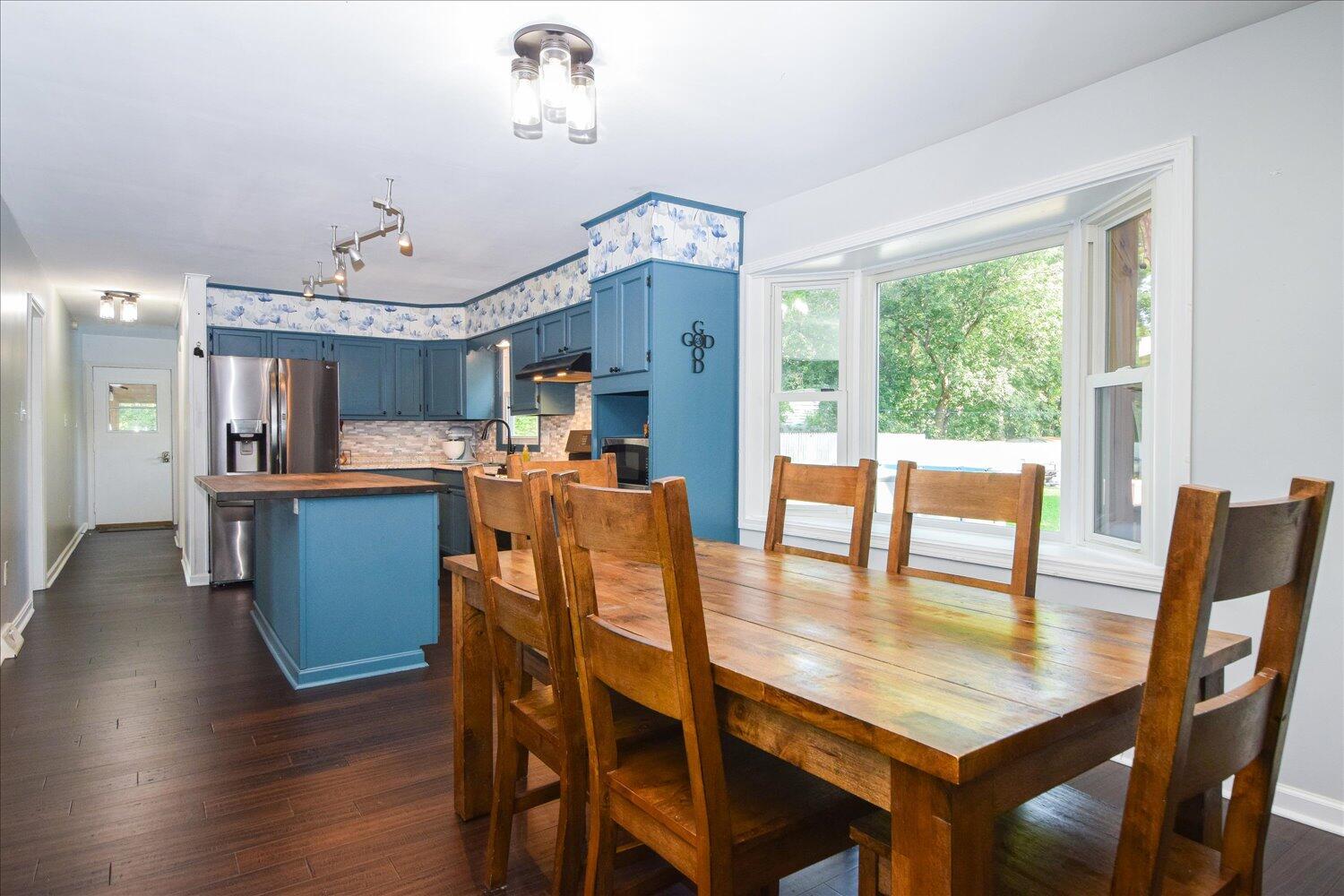 Salem, Virginia 24153, United States, 5 Bedrooms Bedrooms, ,3 BathroomsBathrooms,Residential,Active,194294