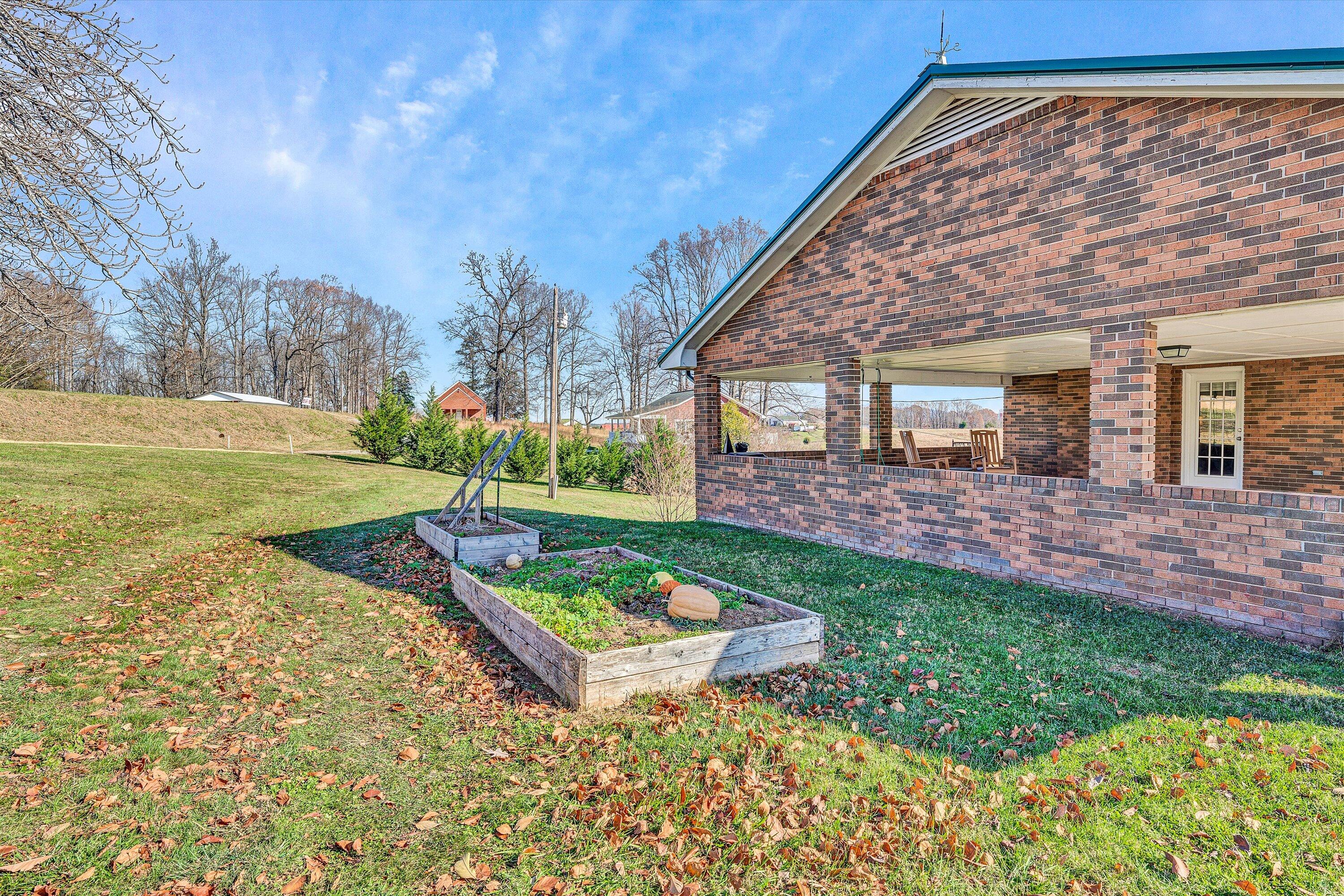 2318 Brooks Mill Rd, Glade Hill, Virginia image 37