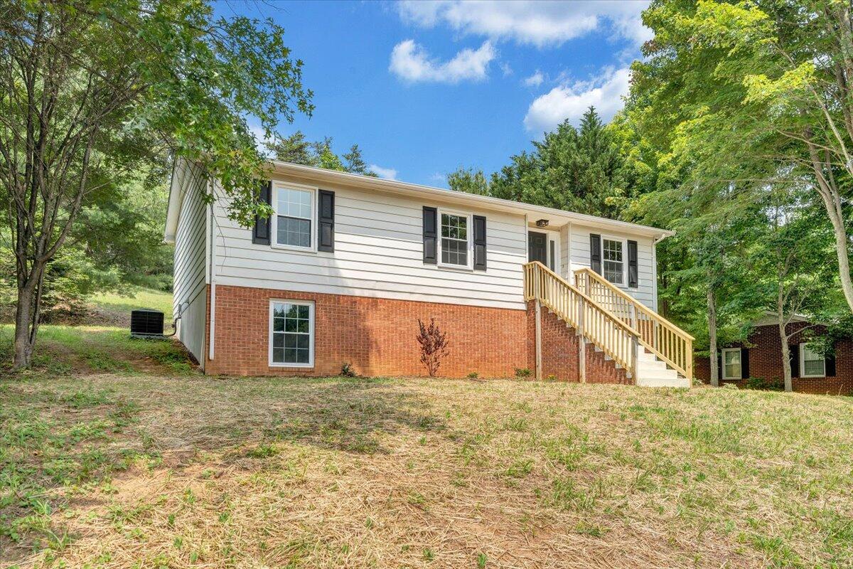 1632 Haymakertown Rd, Troutville, Ohio image 2