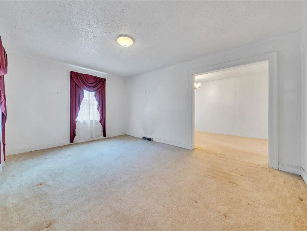 110 Lafayette Ave, Martinsville, Virginia image 3