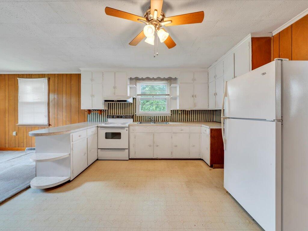 110 Lafayette Ave, Martinsville, Virginia image 11