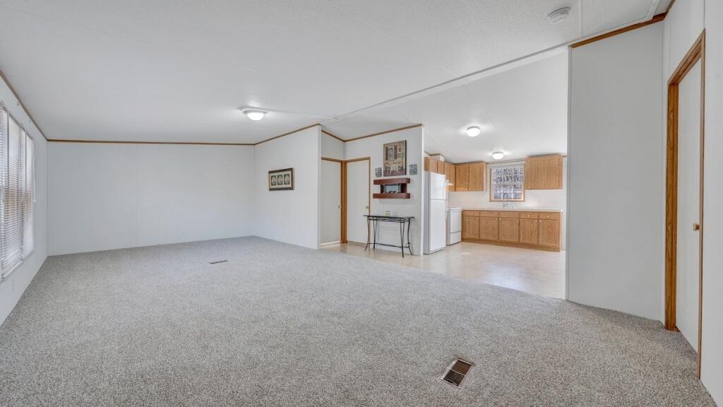 407 Spinnaker Way, Moneta, Virginia image 2