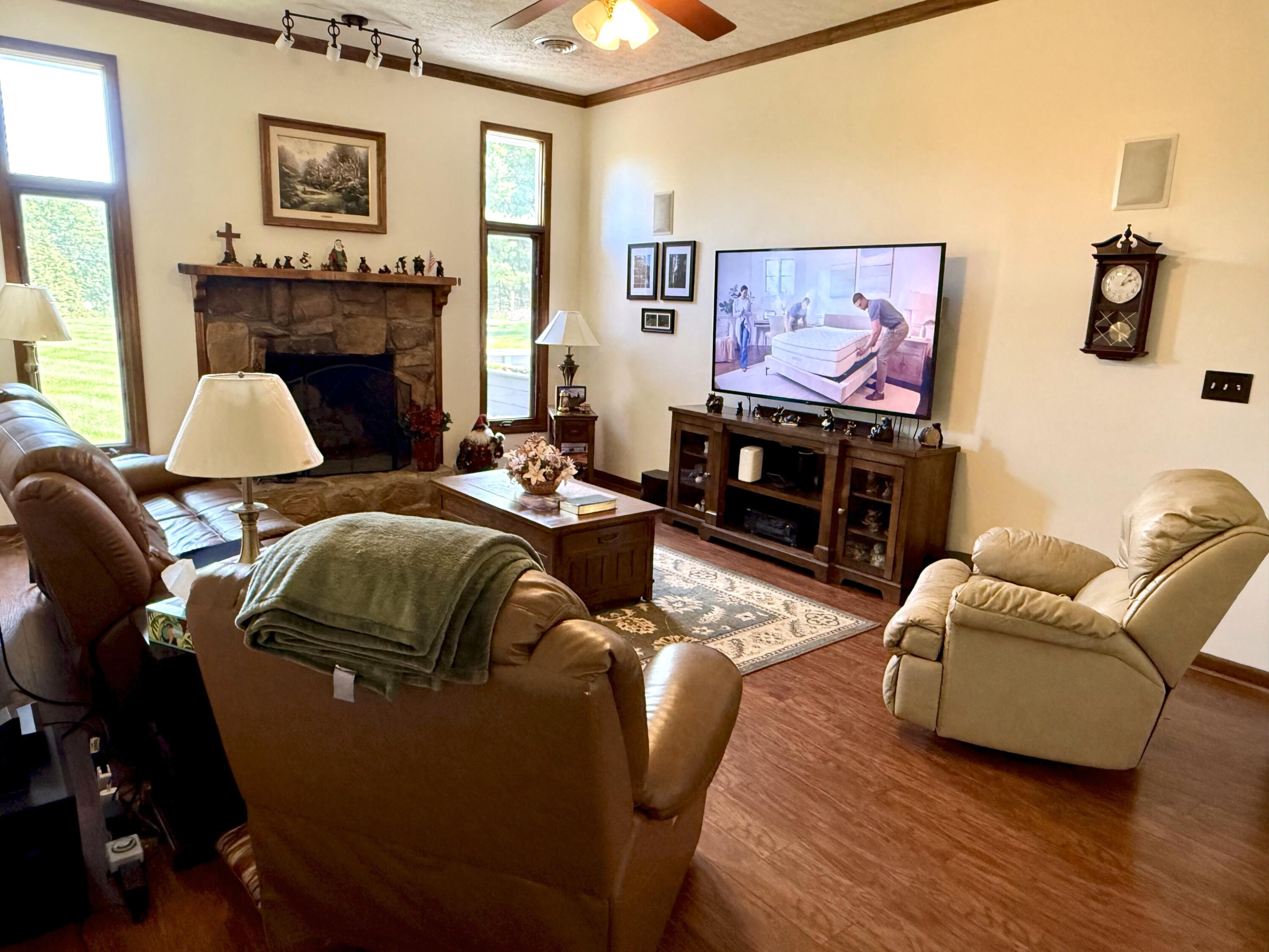 2395 Giles Dr, Christiansburg, Ohio image 10
