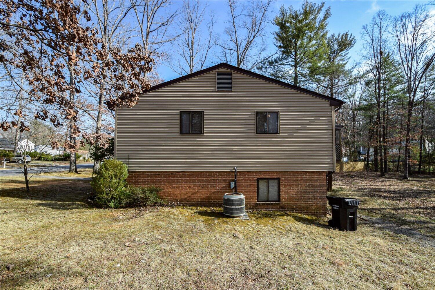 2754 Tanglewood Dr, Roanoke, Virginia image 29