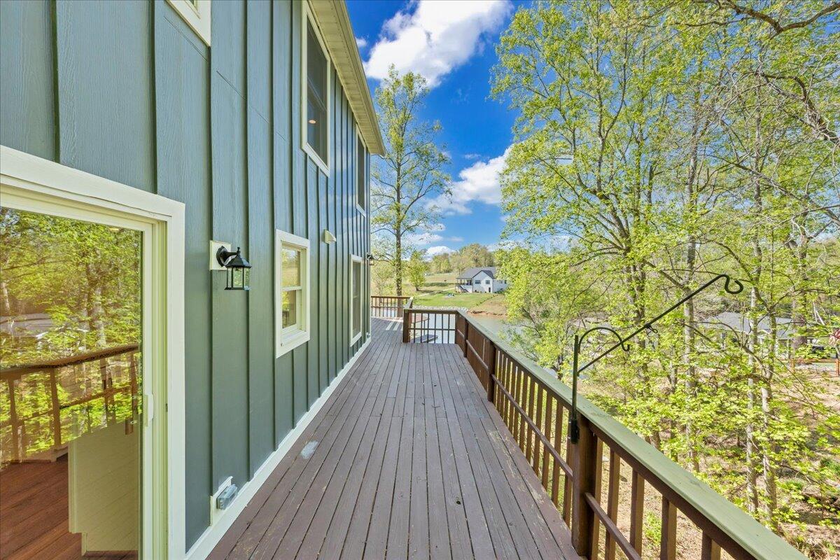 188 Buck Run Dr, Moneta, Virginia image 40