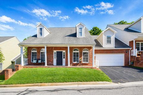 Homes For Sale - 5414 Quail Ridge Ct<br/> Roanoke, VA 24018
