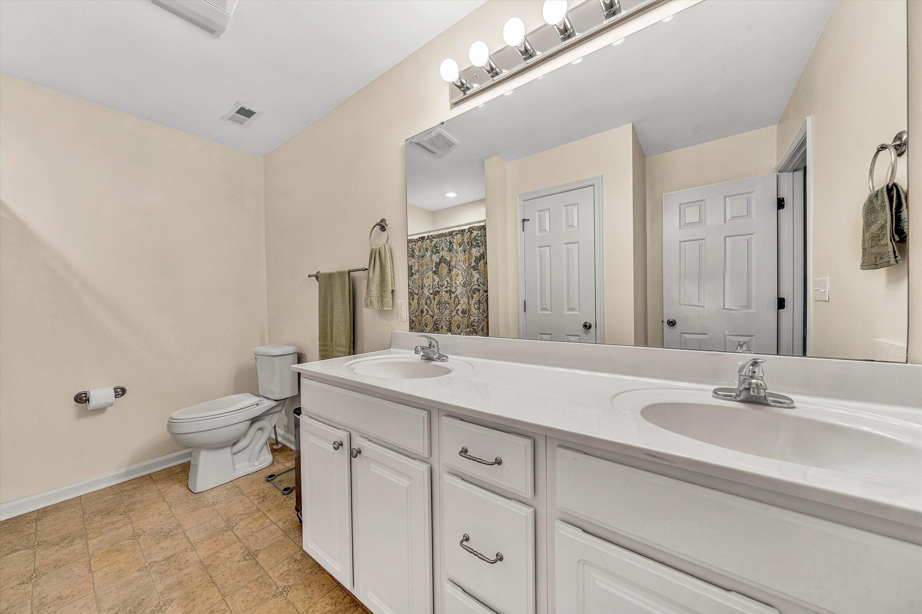 1309 W West Pine Ridge Rd, Huddleston, Virginia image 19