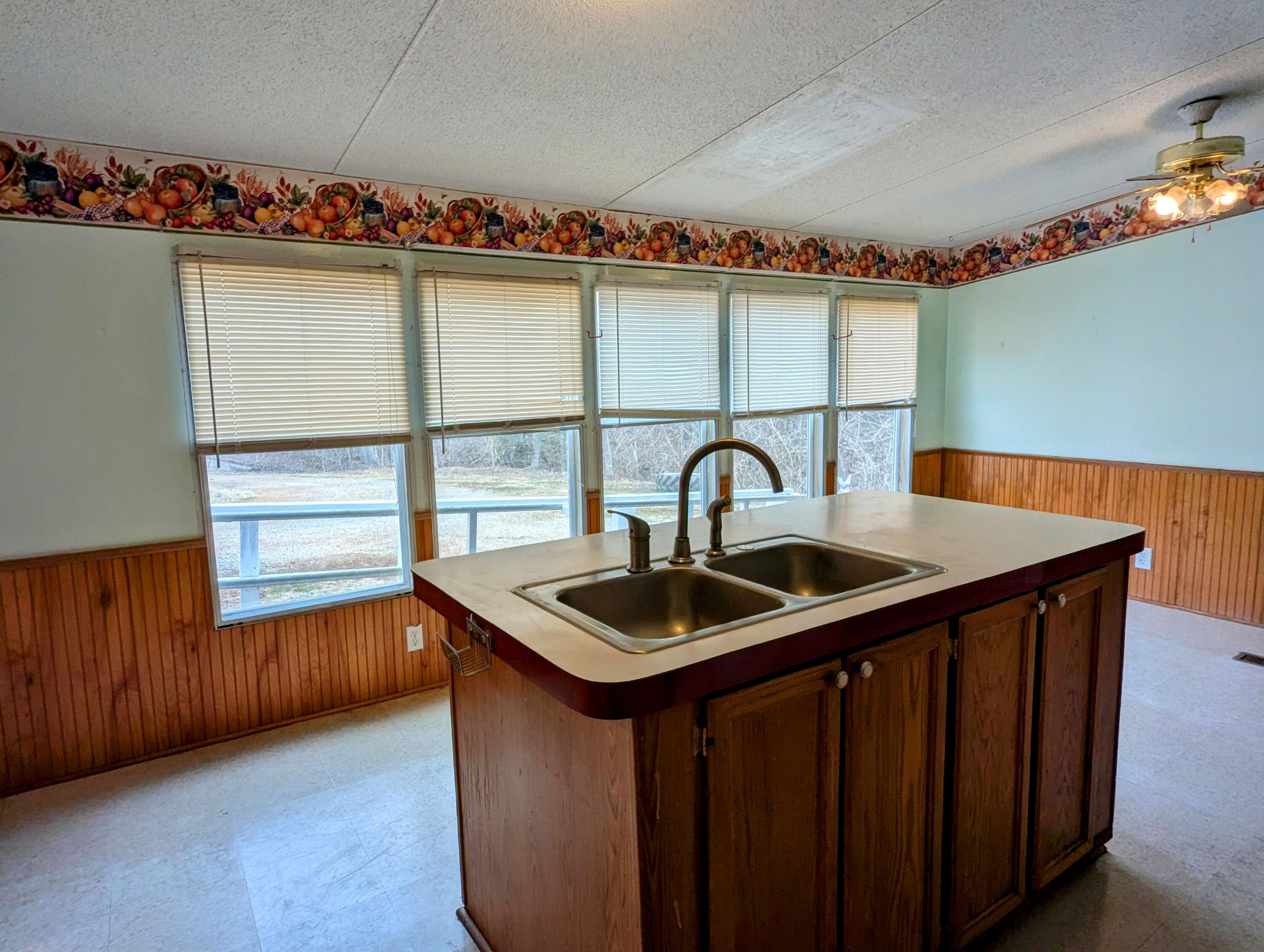 1541 Hurst Rd, Shawsville, Virginia image 4
