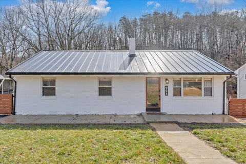 Homes For Sale - 951 Hartsook Blvd<br/> Roanoke, VA 24014