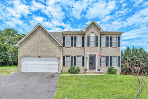 Homes For Sale - 221 Minnie Bell Ln<br/> Vinton, VA 24179