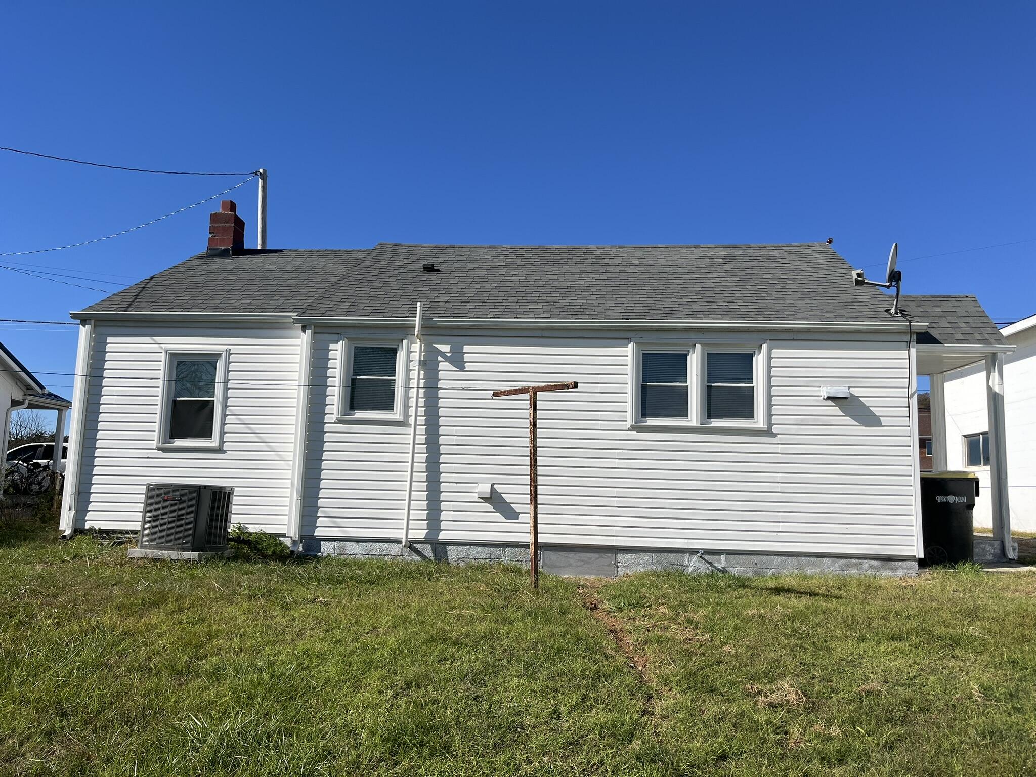 1180 North Main St, Rocky Mount, Ohio image 2