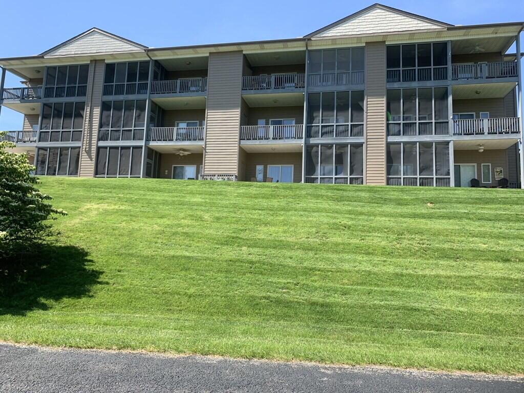 1175 Mariners Way #58, Huddleston, Virginia image 2