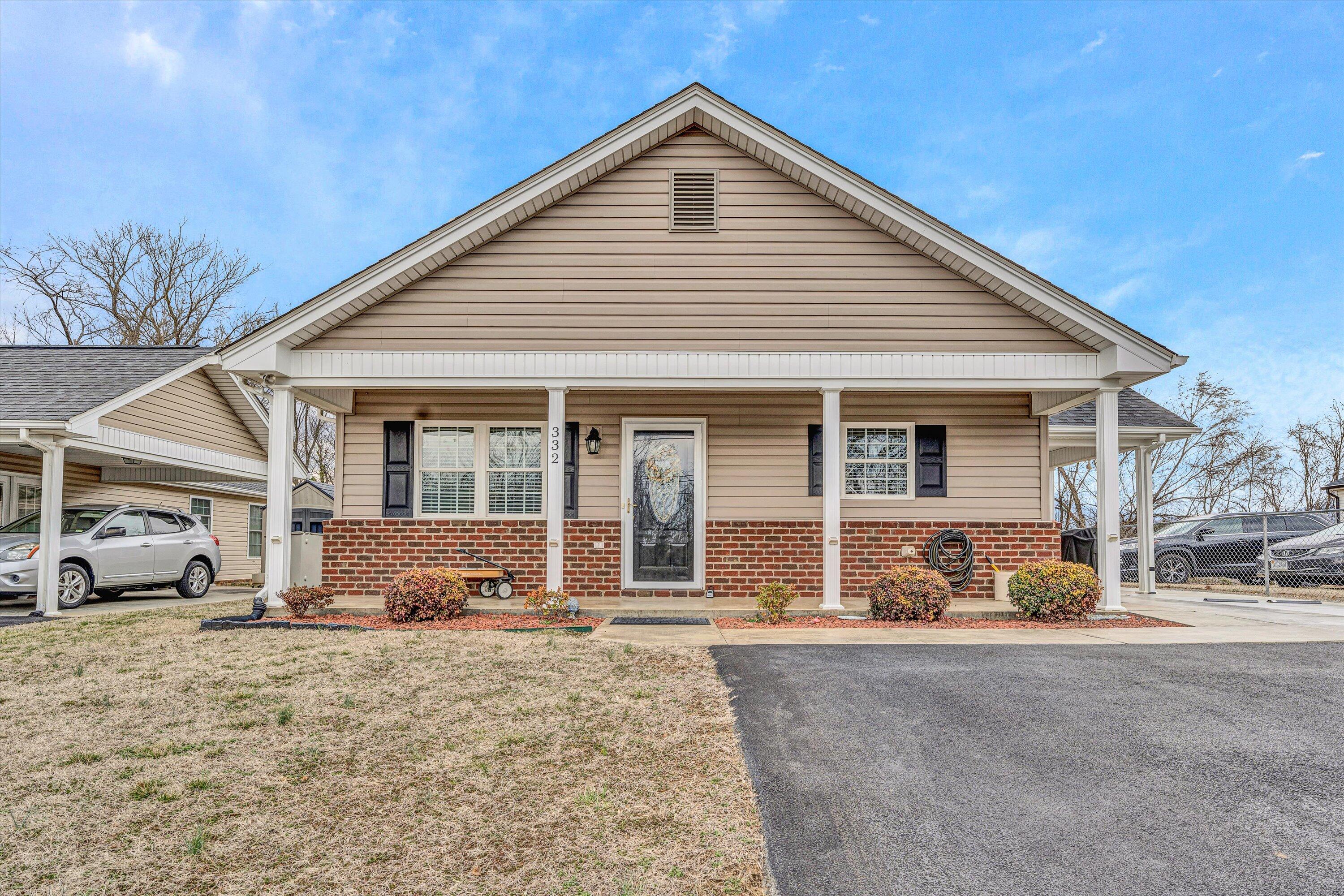 332 E Augusta Ave, Vinton, Virginia image 3