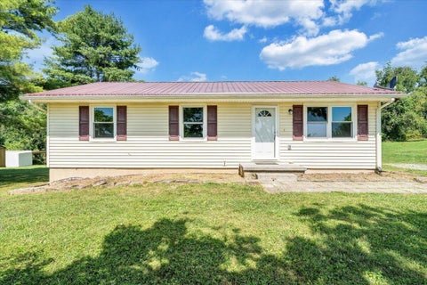 Homes For Sale - 777 Switchback Rd<br/> Montgomery County, Christiansburg, VA 24073