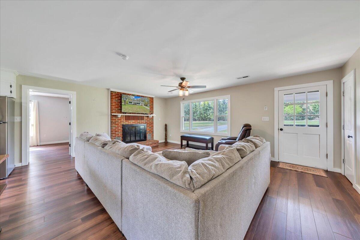 391 Cardinal Ridge Dr, Rocky Mount, Virginia image 5