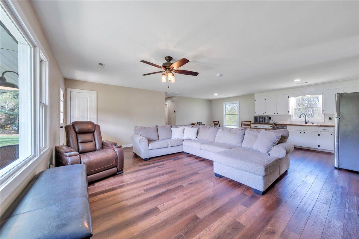 391 Cardinal Ridge Dr, Rocky Mount, Virginia image 7