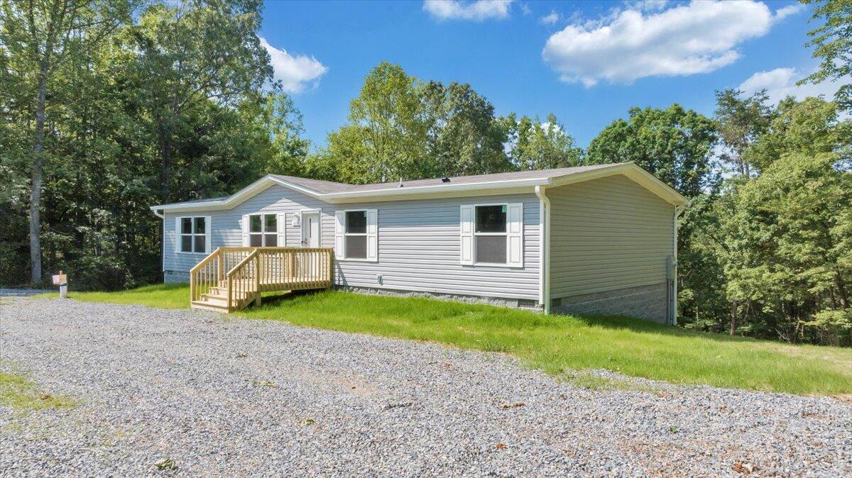 1616 Hickman Rd, Rocky Mount, Virginia image 4