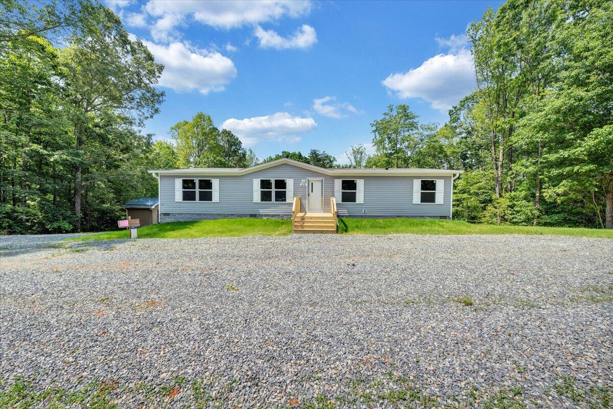 1616 Hickman Rd, Rocky Mount, Virginia image 1