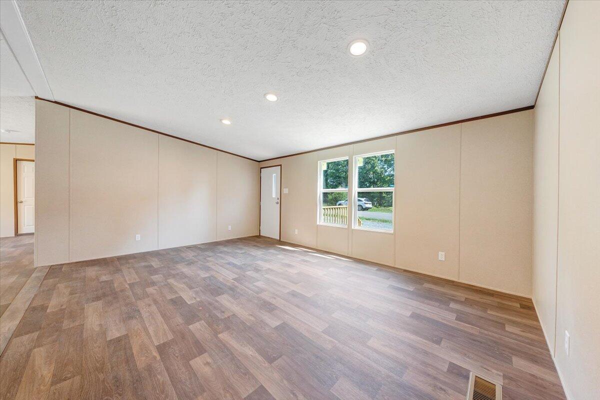 1616 Hickman Rd, Rocky Mount, Virginia image 7