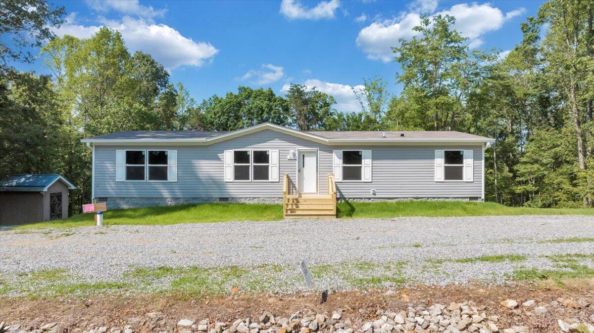1616 Hickman Rd, Rocky Mount, Virginia image 2